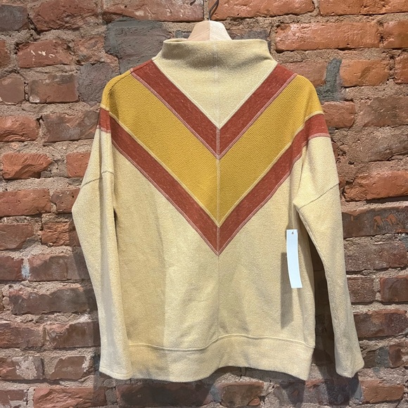 NWT Anthropologie Chevron Thermal Turtleneck - Size S - Picture 1 of 4